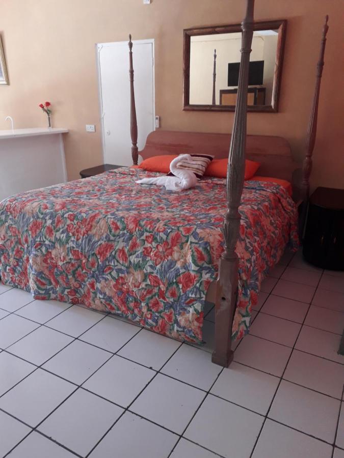 Bay Heights B&B Gros Islet Dış mekan fotoğraf